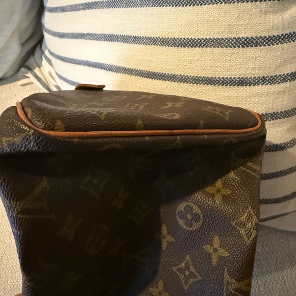 LV Purse from the 80s! Mint condition - Picture 7 of 12